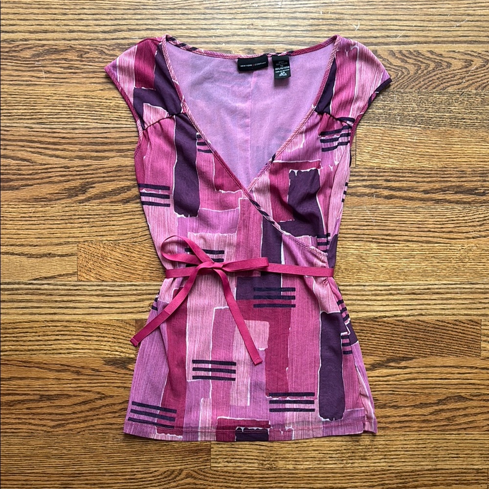 New York & Company cap sleeve top